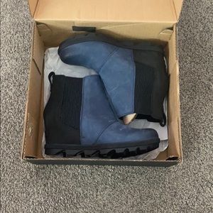 Sorel Joan of Arctic 2 Chelsea Blue and Black Boot